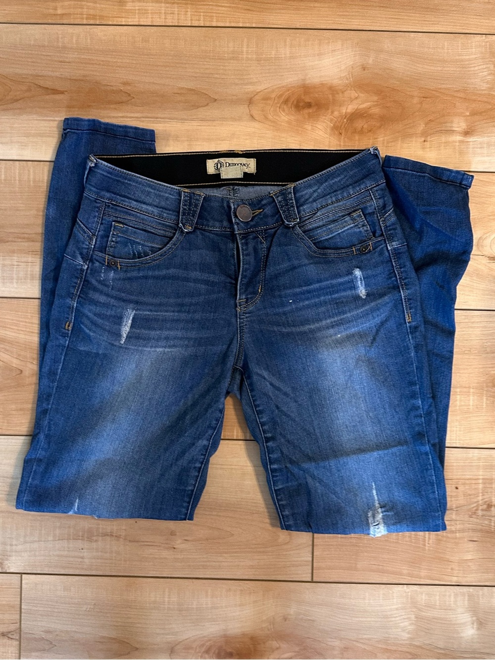 Democracy Skinny Jeans in Dark Blue Wash